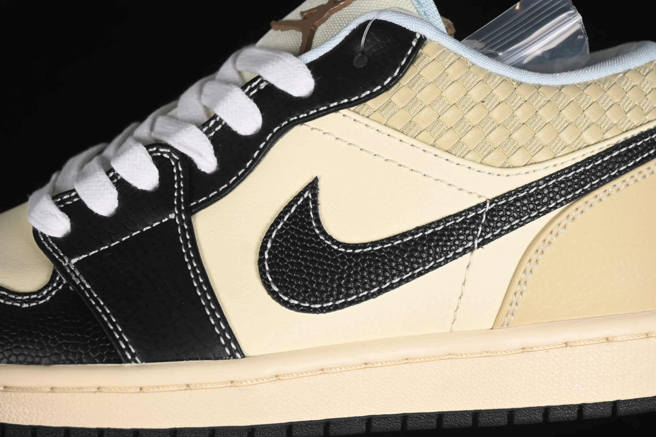 All categories Air Jordan Jordan series basketball shoes Air Jordan 1 Low Air Jordan 1 Low "Coconut Milk Black" AJ1 Joe 1 island style low-top cultural basketball shoes HQ3437-101